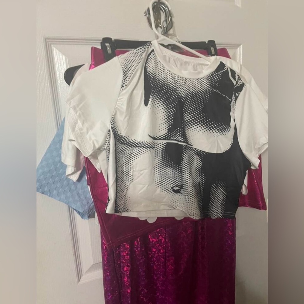 Body Heat 2 piece set, size:s, never worn